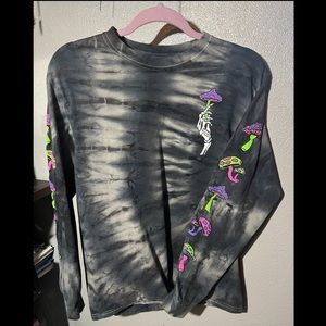 Tie-Dye Mushroom Graphic Long-sleeve Tee